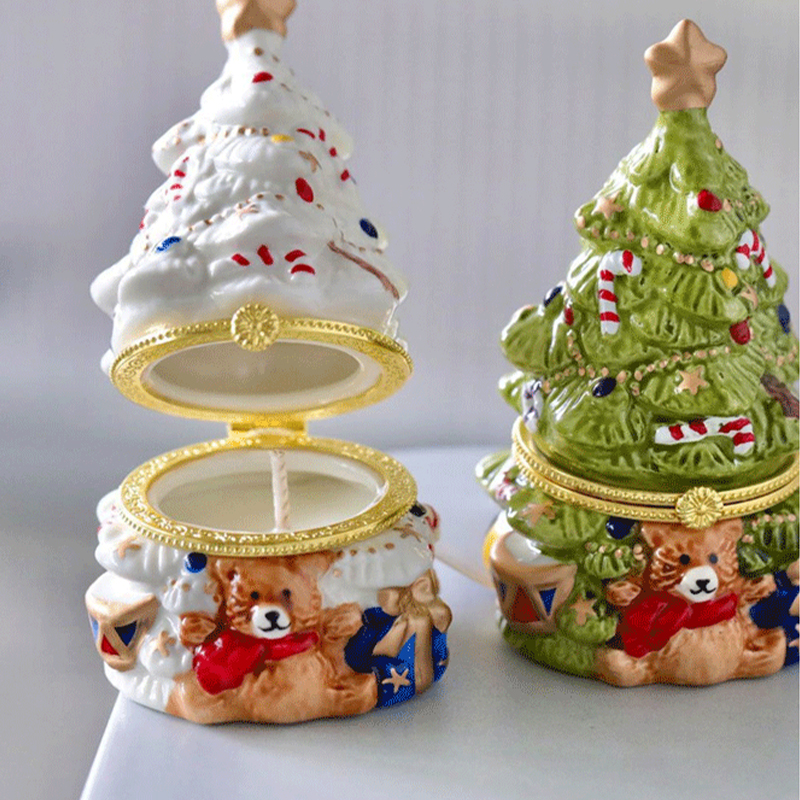 Exquisite Last Century Style Custom Ceramic Christmas Tree Home Decor Organic Purify Air Indoor Scented Candle Ceramic Jar
