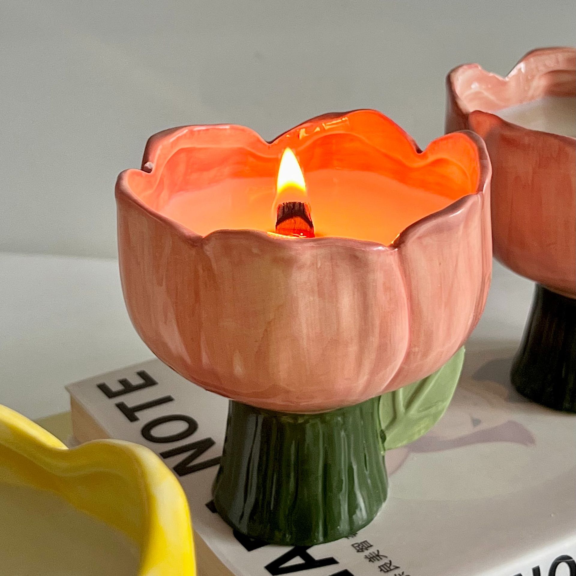 Tulip Ceramic Aromatherapy Candle Cute Female Birthday Gift Box Decoration Long Lasting Incense in Bedroom Scented Candles