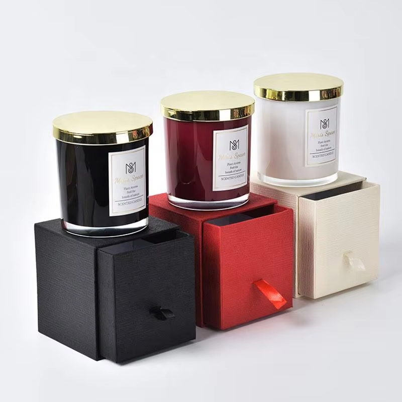 AIKUN Aroma Aromatherapy Red Glass Candles Luxury Soy Wax Modern Scented Candle with Metal Gold Lid and Gift Box