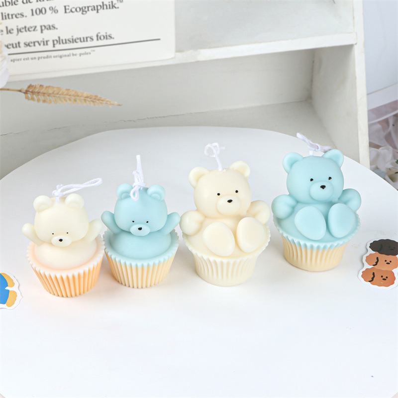 Cute Bear Cup Cake Shaped Decorative Scented Candles Fragrance Birthday Decorative Scented Soy Wax Candle