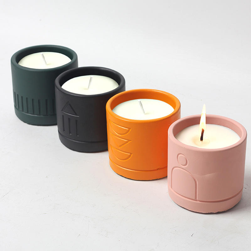 AIKUN Premium Home Decor Custom Labels Engraved Matte Ceramic Jar Scented Soy Wax Candles