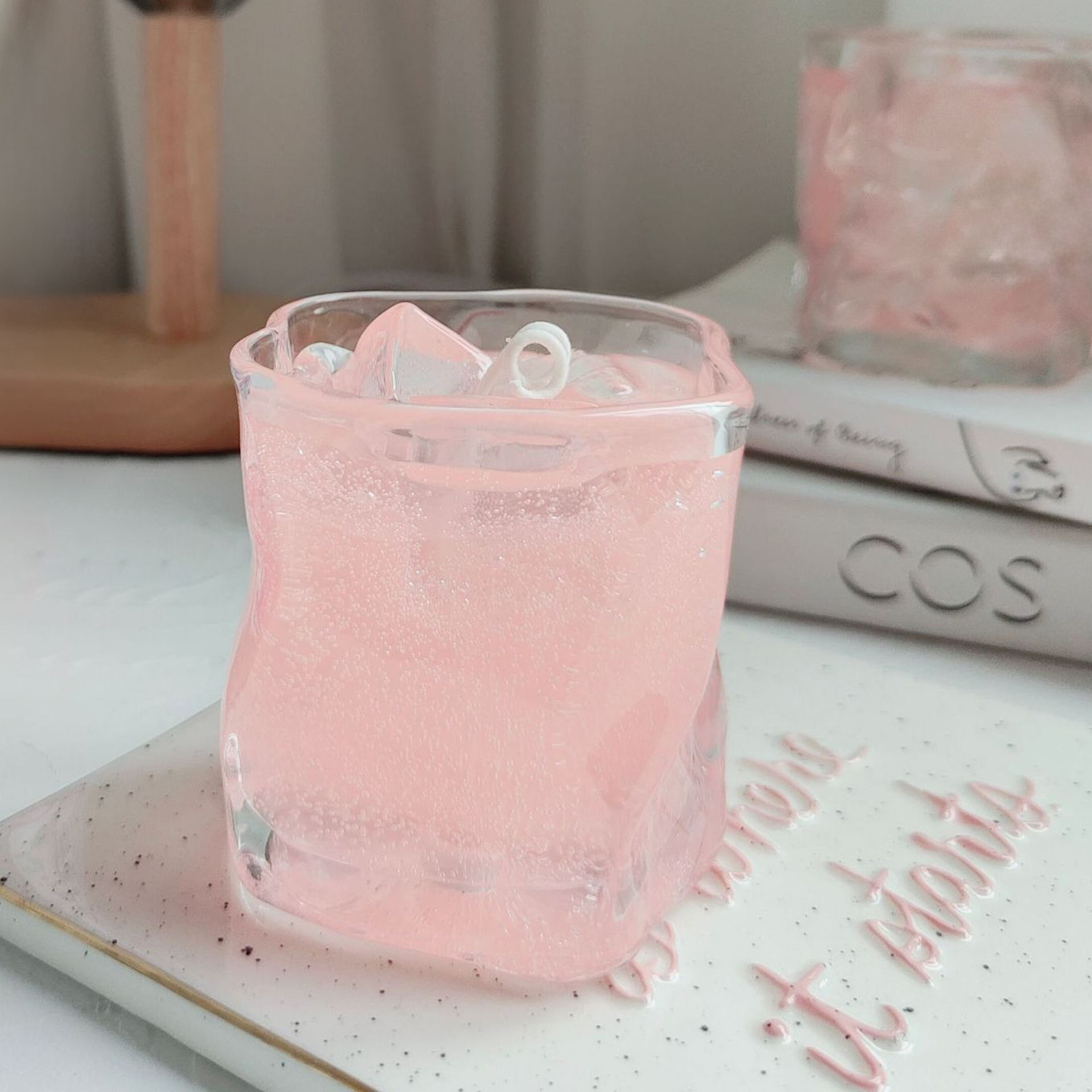 Pink Barley Bubble Rum Twist Cup a Popular Drink on the Internet Home Decoration Gel Scented Candles