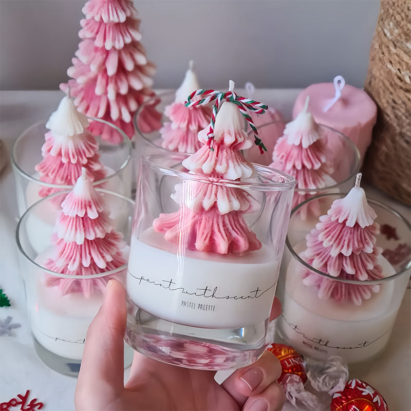 Festive Soy Wax Christmas Glass Candle Jar Christmas Tree Shaped Decoration for Home Decor Lovely Handmade Candles