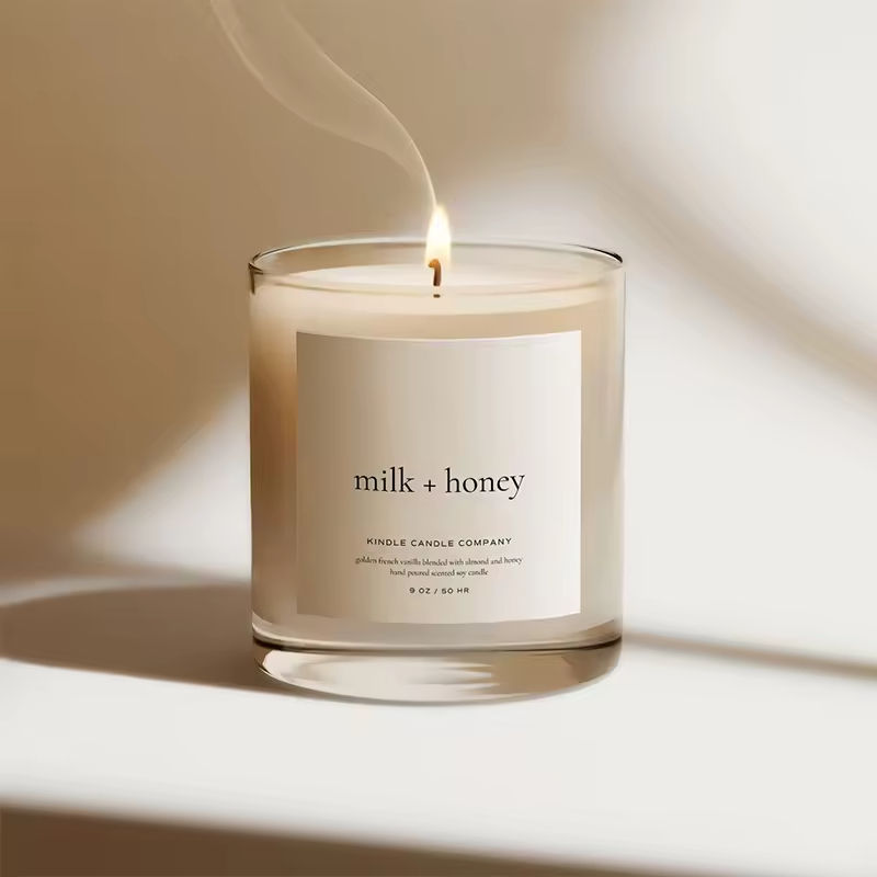 AIKUN Wholesale High Quality Transparent Glass Scented Candle Customized Label Luxury Scented Candle for Home Decoration