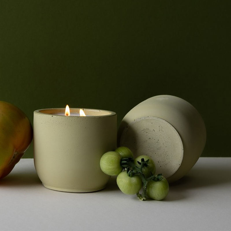 AIKUN Custom Label Luxury Eco Friendly Soy Wax Scented Candle for Home Spa and Gift Candle