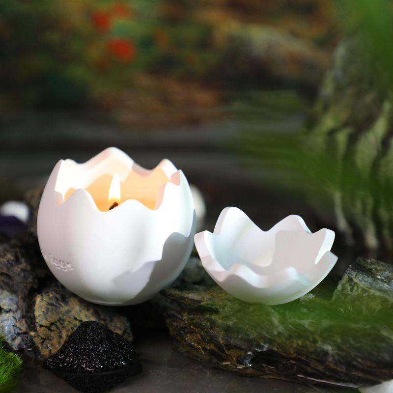 AIKUN Custom Logo Home Decorative Soy Wax Egg Shaped Candle Essential Oils Eggshell Ceramic Cup Scented Candles