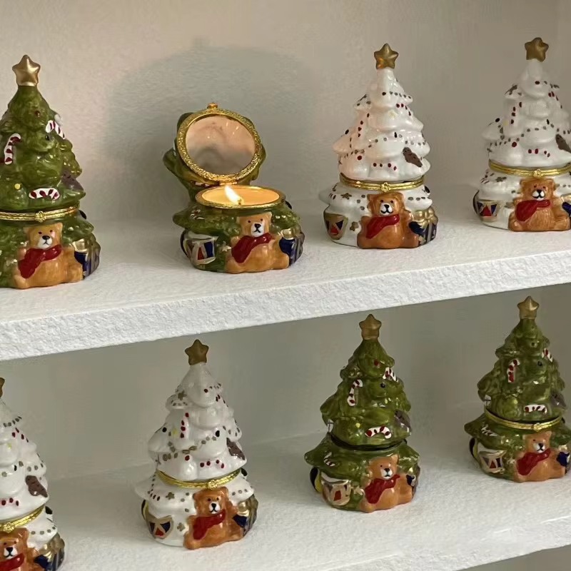 Exquisite Last Century Style Custom Ceramic Christmas Tree Home Decor Organic Purify Air Indoor Scented Candle Ceramic Jar