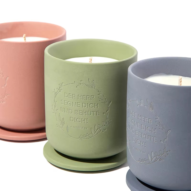 Luxury Colored Ceramic Frosted Long-Lasting Fragrance Soy Wax Customized Gardenia Scented Candle Gift Box Ceramic Jar