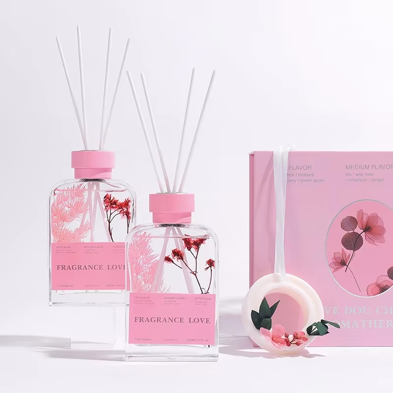 AIKUN Fireless Indoor Atmosphere Fragrance Gift Box Set Scented Essential Oil Candle Glass Bottle for Birthday Home Decor