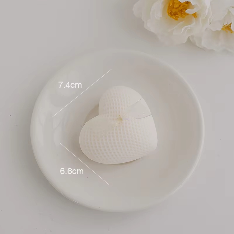 Love Heart Shaped Aromatherapy Candle Soy Wax Scented Candles Romantic Dinner Valentines Day Gift Candle Home Table Decorative