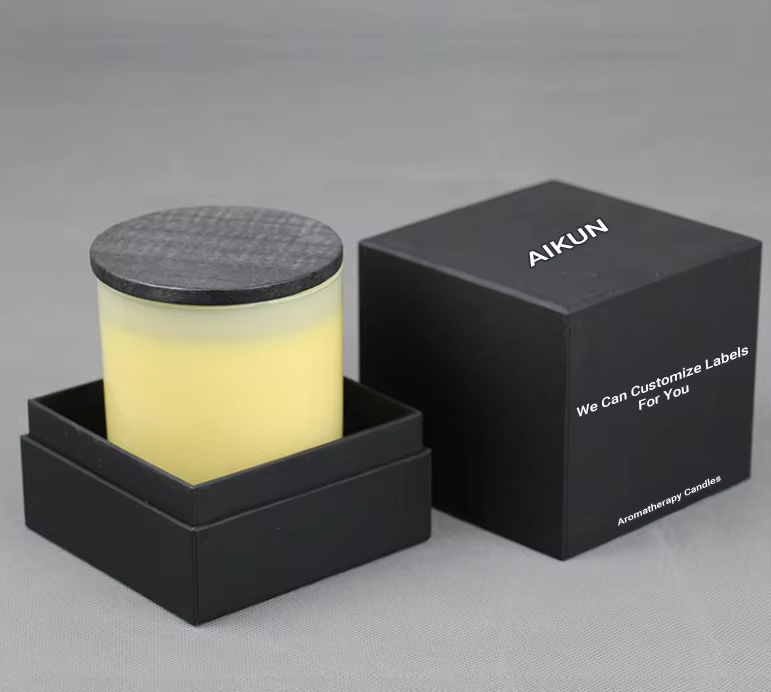 AIKUN Private Label Soy Wax Wedding Luxury Jasmine Scented Candle Customized Packaging Box Lavender Vanilla Scented Candles