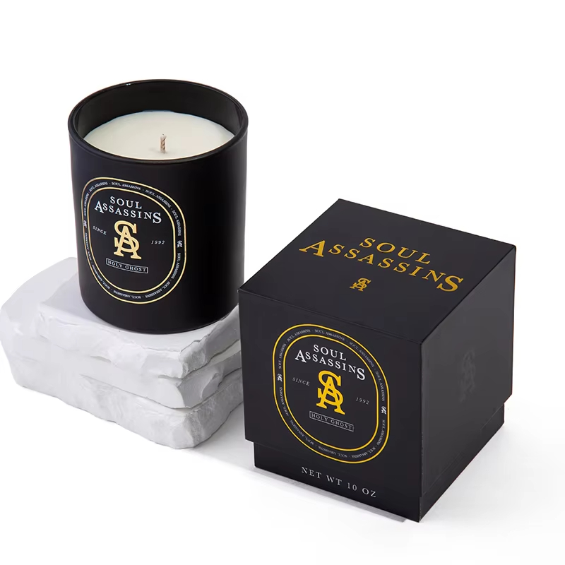 AIKUN Custom Original Soy Plant Oil Aromatherapy Fragrance Candles Luxury Fall Black Glass Scented Candle with Black Box