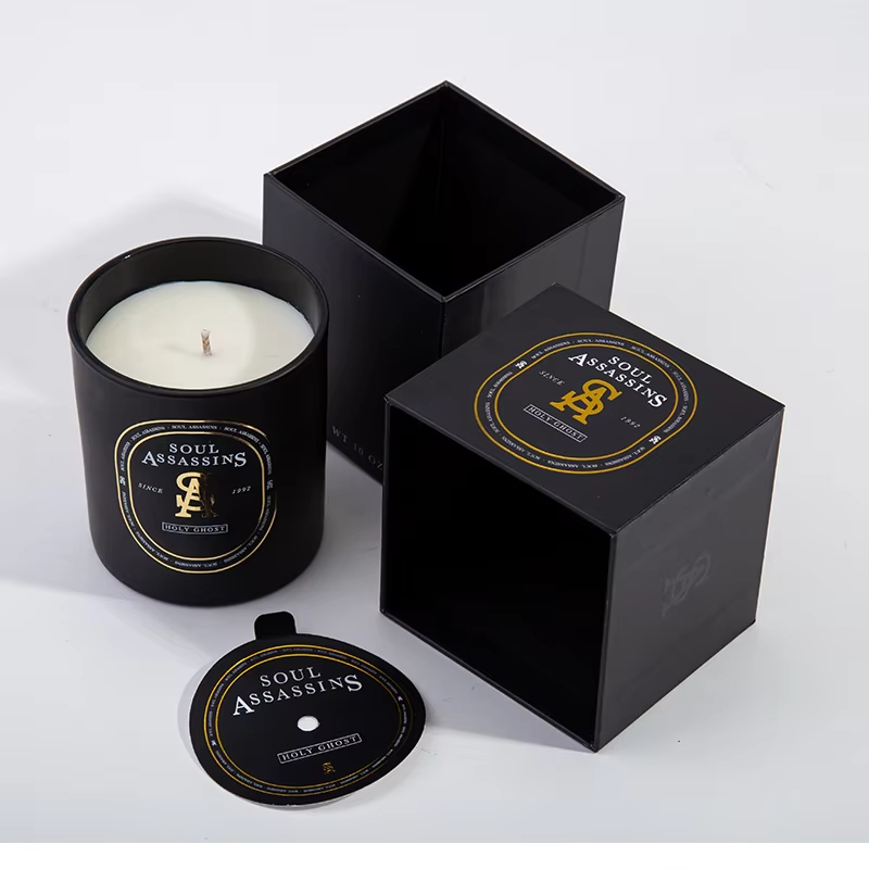 AIKUN Custom Original Soy Plant Oil Aromatherapy Fragrance Candles Luxury Fall Black Glass Scented Candle with Black Box