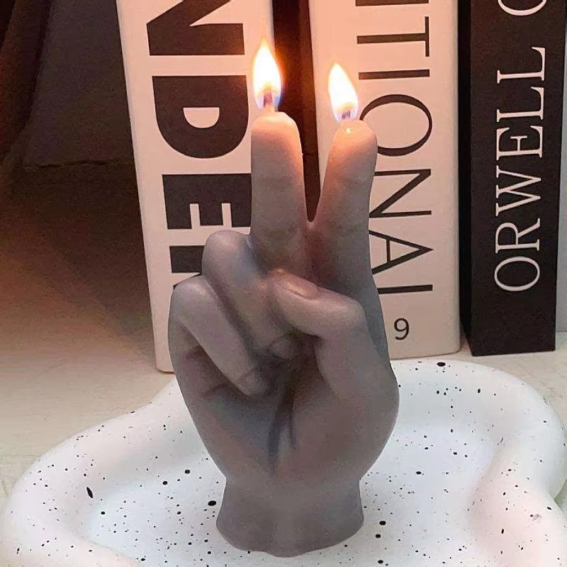 AIKUN Victory Finger Shaped Soy Wax Candle Fresh Air Aromatic Spiritual Private Label Creative Design for Holiday Gift Boxes