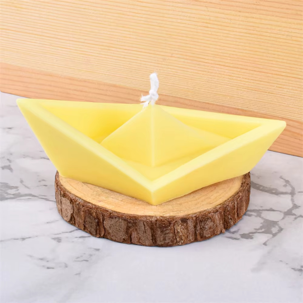 New Creative Pure Handmade Soybean Wax Origami Boat Smokeless Scented Soy Wax Candles for Photo Props Home Decorations Gifts