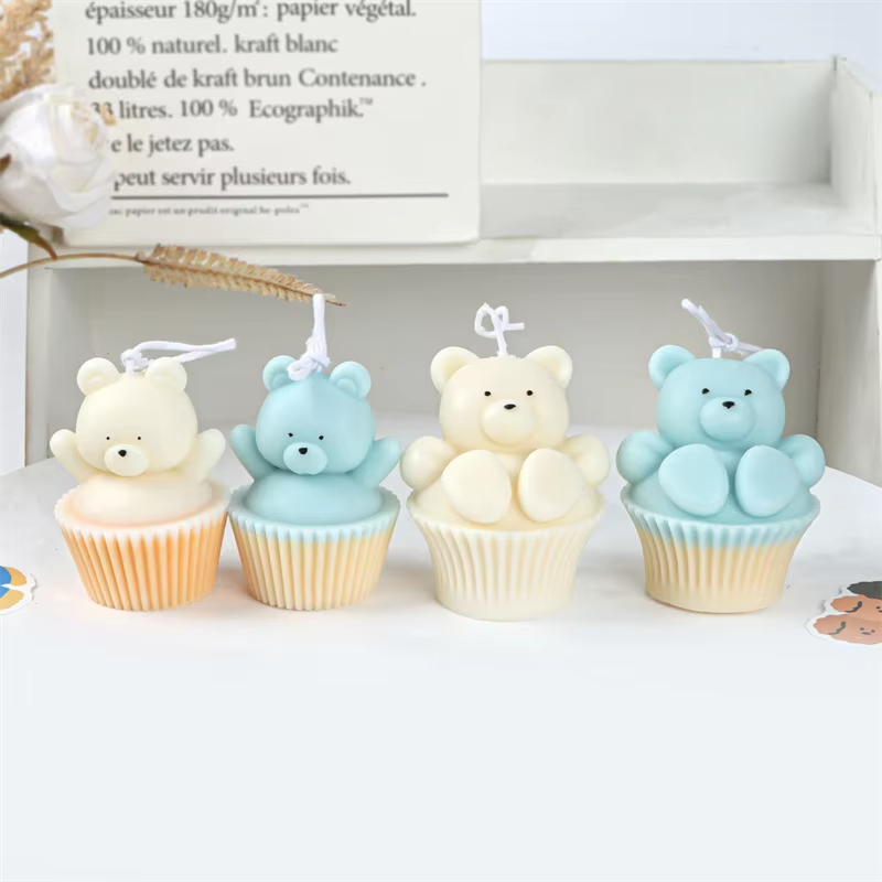 Cute Bear Cup Cake Shaped Decorative Scented Candles Fragrance Birthday Decorative Scented Soy Wax Candle