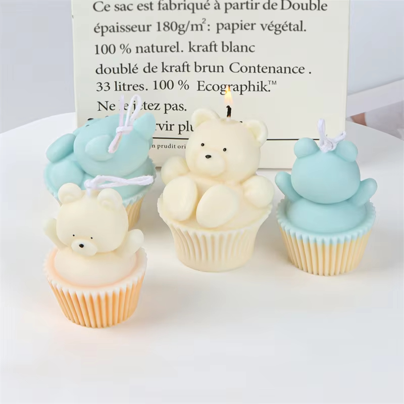 Cute Bear Cup Cake Shaped Decorative Scented Candles Fragrance Birthday Decorative Scented Soy Wax Candle