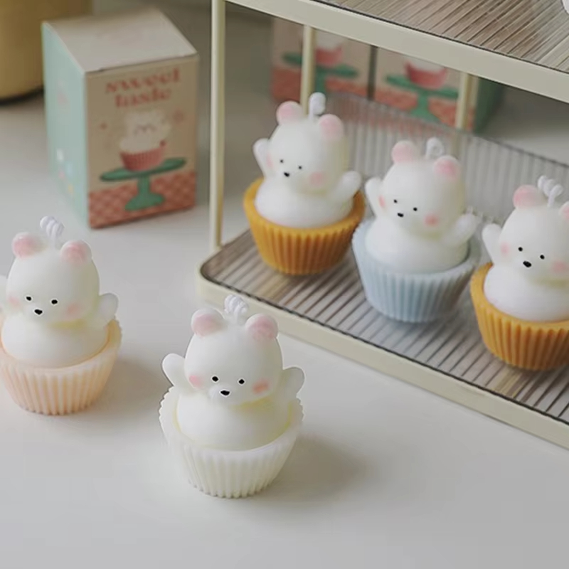AIKUN Creative DIY Gifts Cute Handmade Candle Cupcake Birthday Decorative 3d Animal Bear Cake Scented Soy Wax Candles