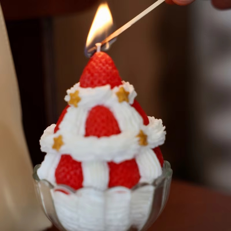 Cream Strawberry Tower Fruit Thousand Layer Cup Creative Handmade Gift Bedroom Girl Heart Fragrance Incense Scented Candles