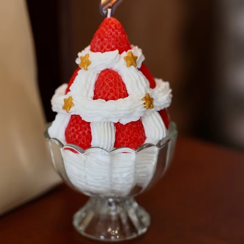 Cream Strawberry Tower Fruit Thousand Layer Cup Creative Handmade Gift Bedroom Girl Heart Fragrance Incense Scented Candles