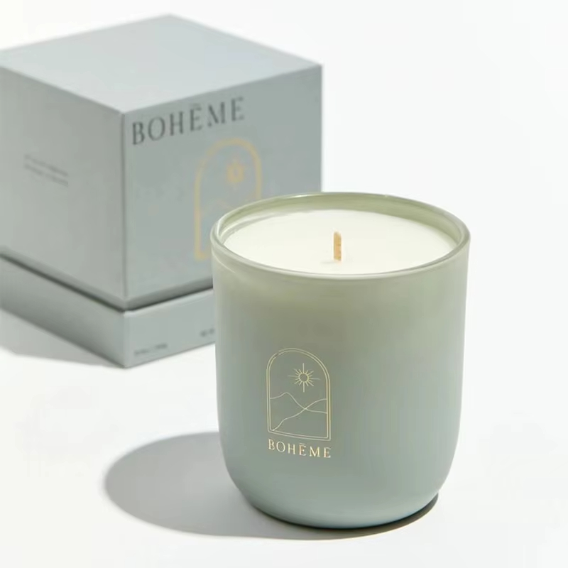 AIKUN Luxury Reusable Pure Soy Wax Long-Lasting Fragrance Aroma Candle Gift Box for Room Freshening