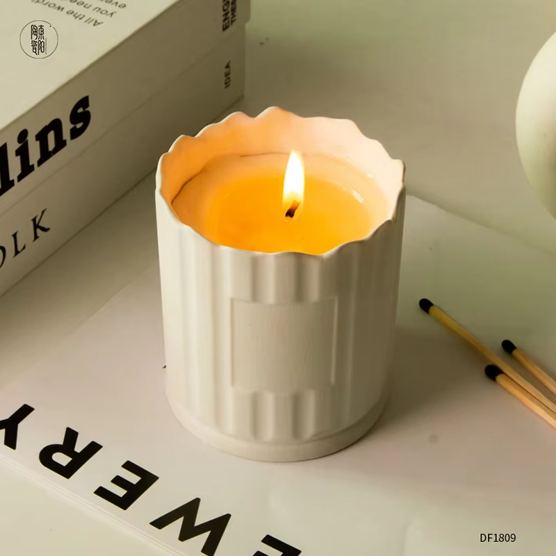 Luxury Home Decoration Handmade Cylinder Matte White Private Label Ceramic Aromatherapy Natural Soy Wax Scented Candle