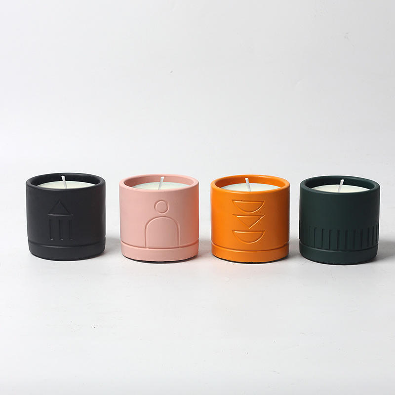 AIKUN Premium Home Decor Custom Labels Engraved Matte Ceramic Jar Scented Soy Wax Candles