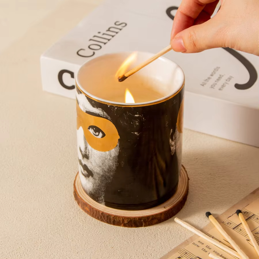 Creative Custom Scents Ceramic Jar Scented Candle Aromatherapy Candle Soy Wax with Face Pattern