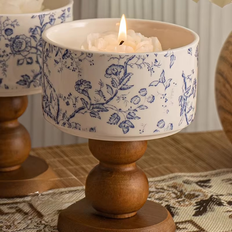 Wholesale Luxury Blue White Porcelain Ceramic Jar Decorative Soy Wax Candles Private Label Home Decor Gift