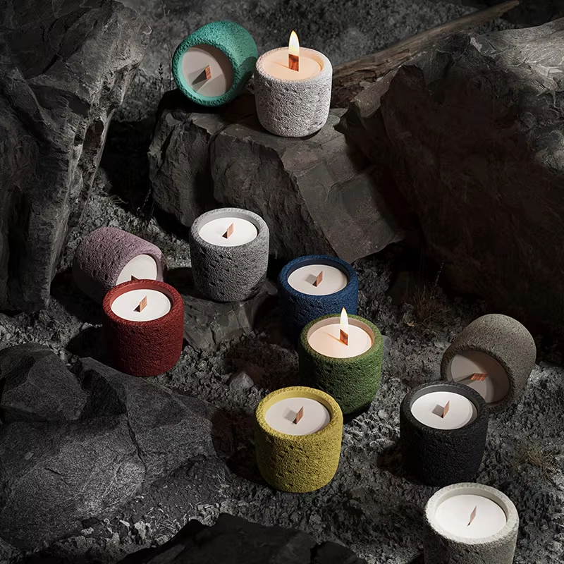 AIKUN Custom Artistic Matte Candle Vessels Embossed Cement Aroma Aromatherapy Candle Colorful Concrete Jar Scented Candle