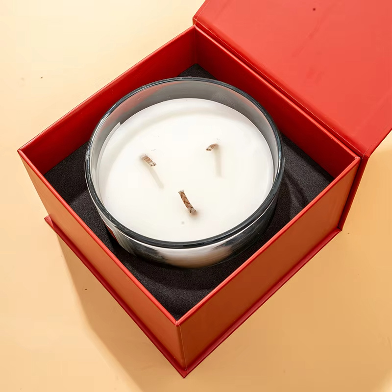 AIKUN Latest Glass Fragrance Reusable Design Candle Red Luxury Gift Box for Home Decor and Gift Giving