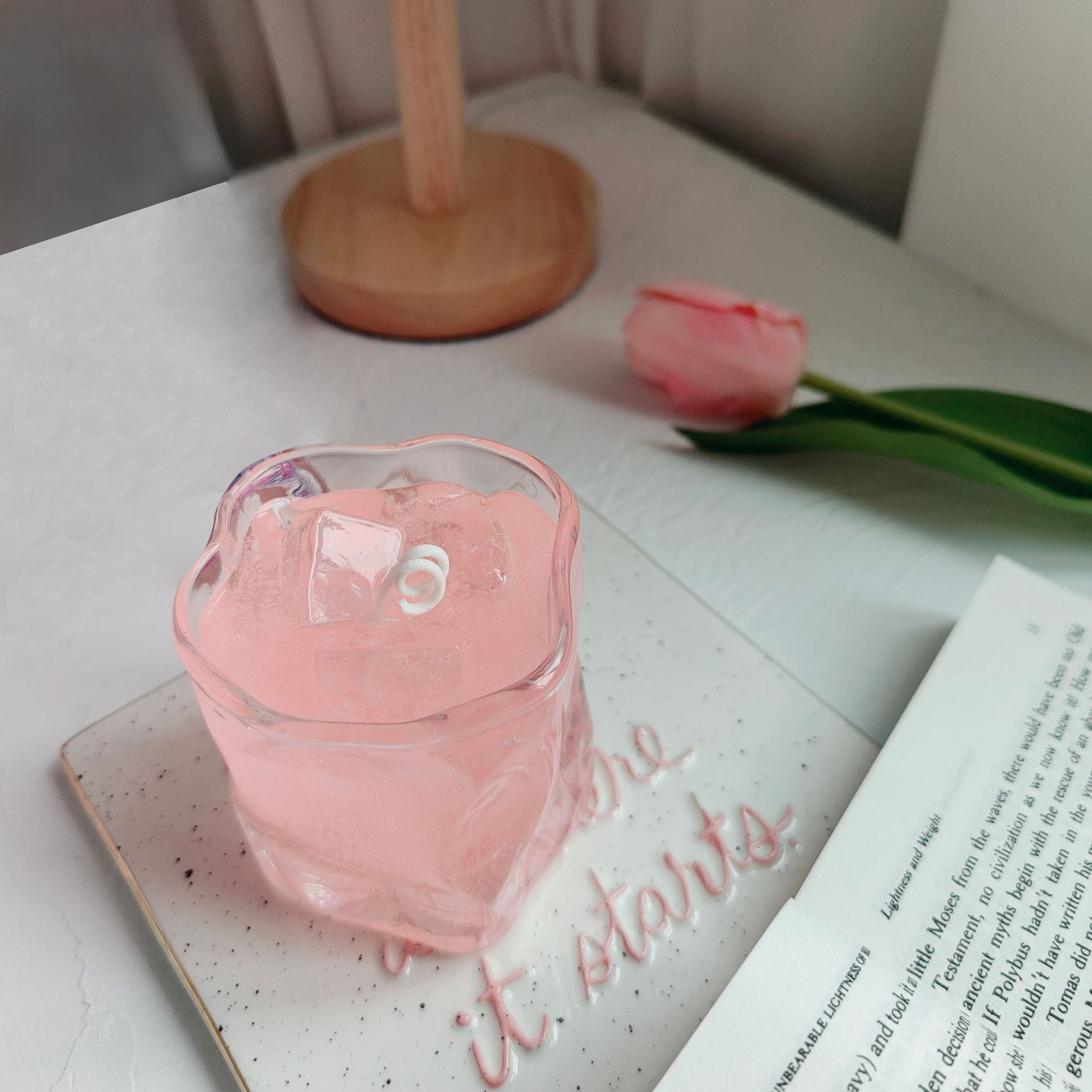 Pink Barley Bubble Rum Twist Cup a Popular Drink on the Internet Home Decoration Gel Scented Candles