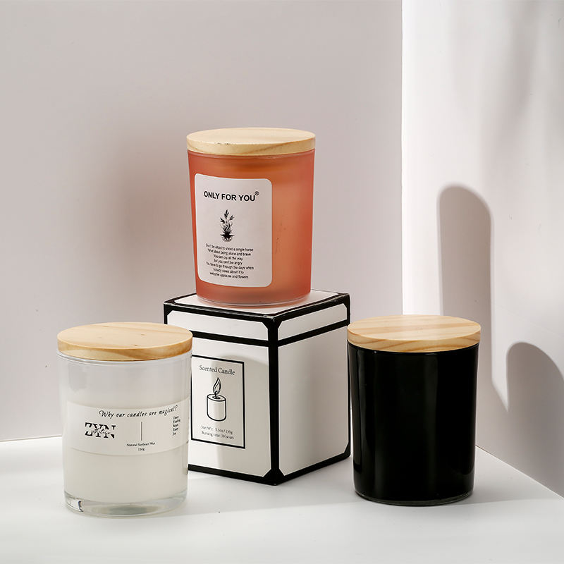 AIKUN Romantic Home Decor Soy Wax Scented Candles Customizable Fragrance Labels White Glass Christmas Thanksgiving Easter