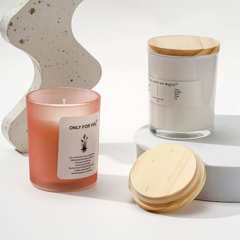 AIKUN Romantic Home Decor Soy Wax Scented Candles Customizable Fragrance Labels White Glass Christmas Thanksgiving Easter