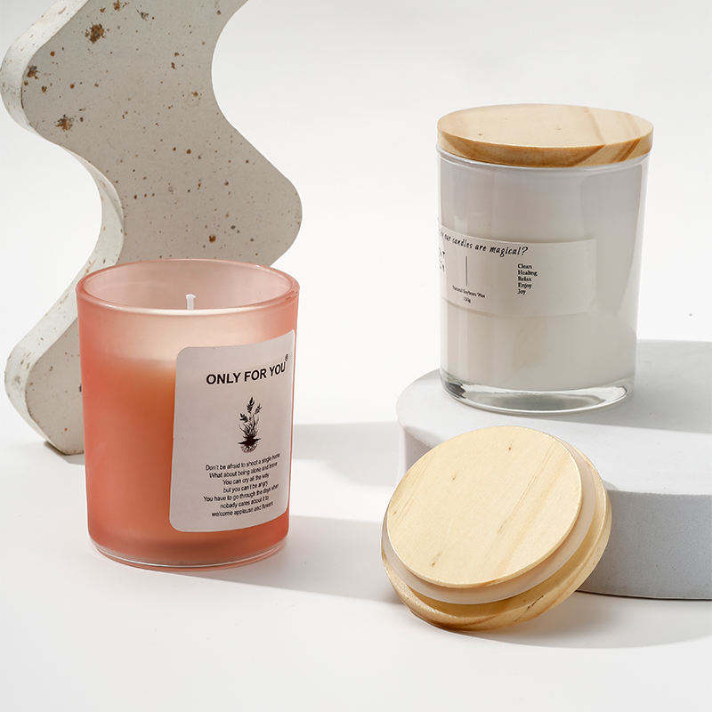 AIKUN Romantic Home Decor Soy Wax Scented Candles Customizable Fragrance Labels White Glass Christmas Thanksgiving Easter