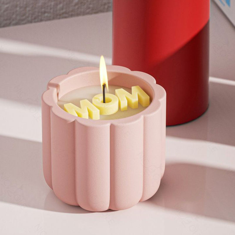 AIKUN Luxury Scented Candles Custom Labels Eco Friendly Packaging Mother Day Gift Affordable Price Aromatherapy Candles