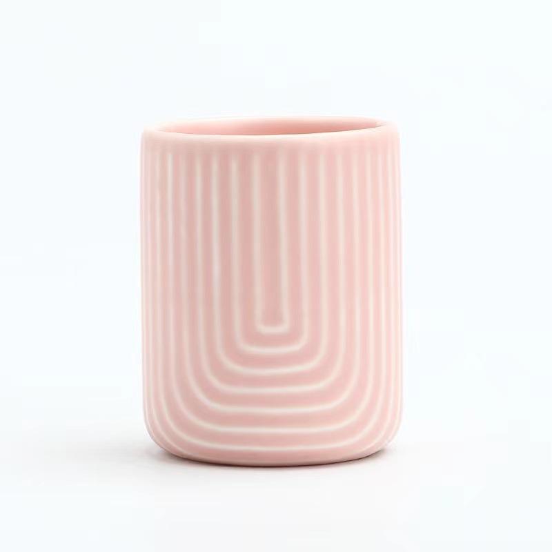 Aikun Luxury Home Decor Ceramics Cup Private Label Soy Wax Scented Candles Gift Set