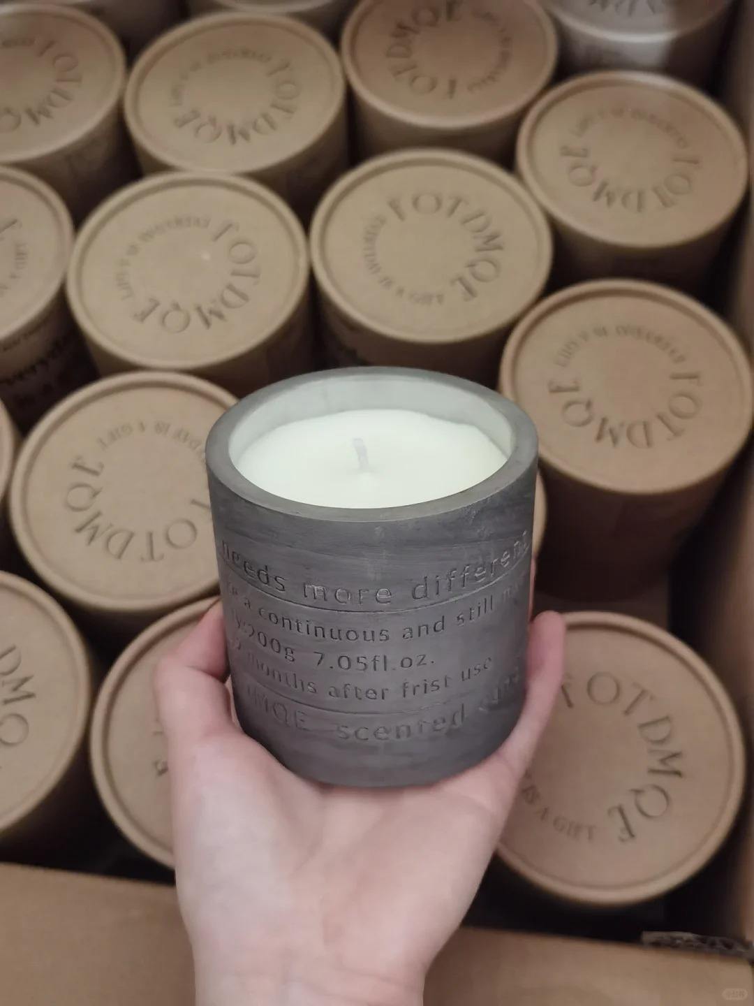 AIKUN Premium Quality White Jar Scented Candle Long-Lasting Fragrance Aroma Natural Soy Wax Scented Candle