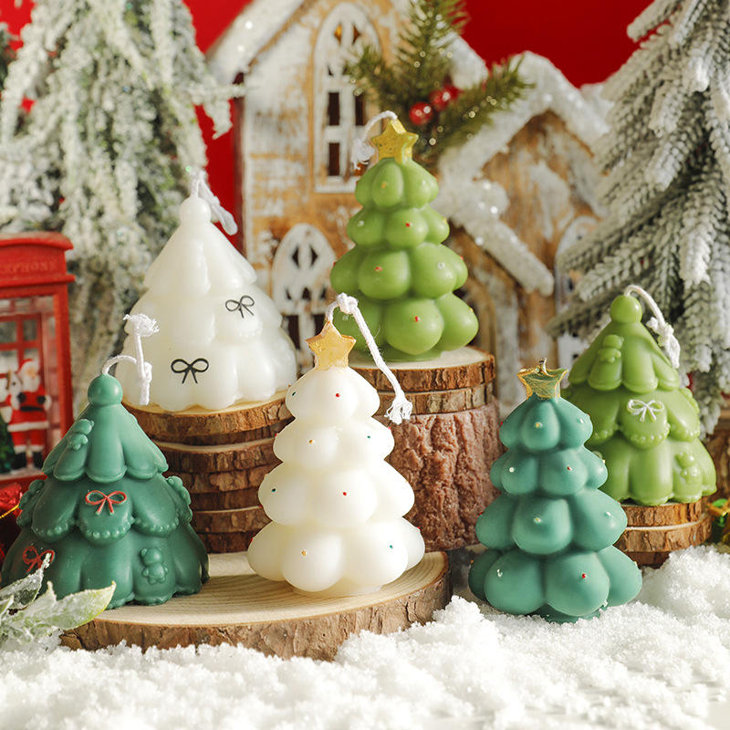 Christmas Scented Soy Wax Delicate Green and White Christmas Candle for Holiday Home Decorate