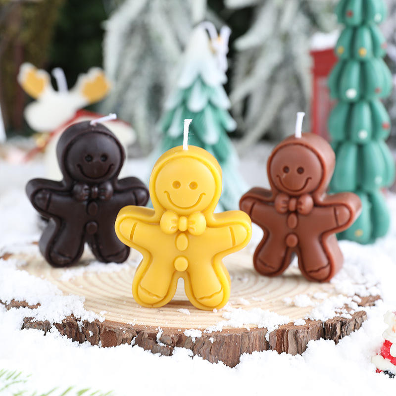 Suppliers Bulk Order Home Decorative Soy Scented Candle Gingerbread Man Christmas Candle for Desktop Ornaments