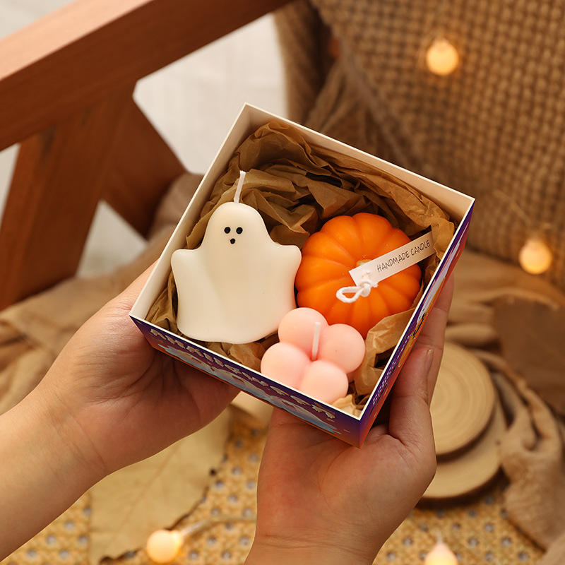 Halloween Ghost Gift Box Aromatherapy Soy Wax Candle for Home Decor Birthday Celebrations Small Ornaments for Spooky Atmosphere
