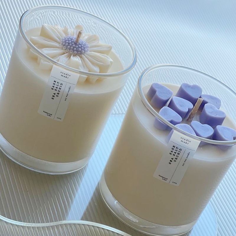 2025 Hot Selling Customizable Elegant Daisy Soy Wax Exquisite Glass Candles for Home Decoration