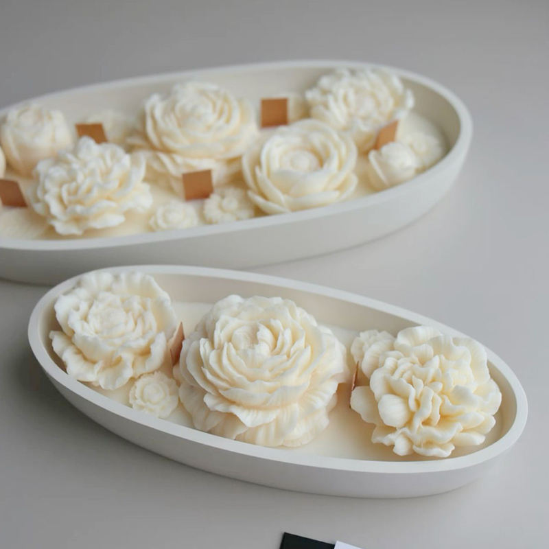 AIKUN Hot-selling Soy Wax Luxury Delicate Ceramic Candle with Wood Core and Flowers Decorations for Wedding & Events