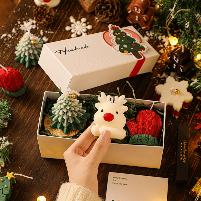 Wholesale Creative Handmade Christmas Tree and Deer Shaped Christmas Aromatherapy Candle Gift Box for Festivals Gift Giving