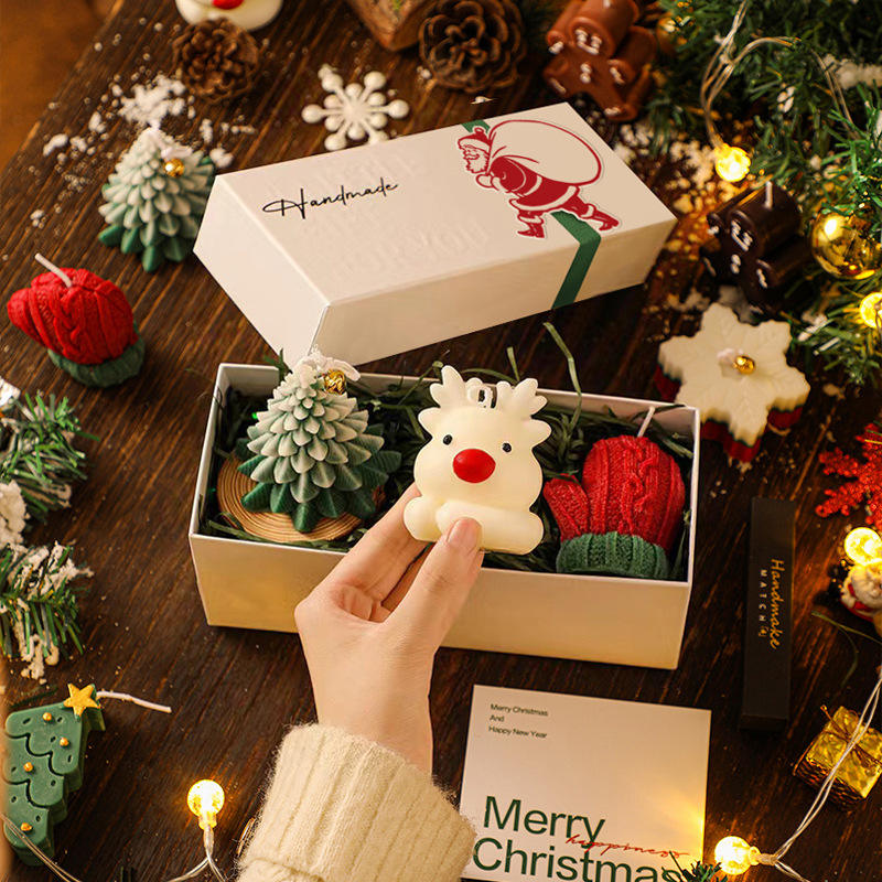 Wholesale Creative Handmade Christmas Tree and Deer Shaped Christmas Aromatherapy Candle Gift Box for Festivals Gift Giving