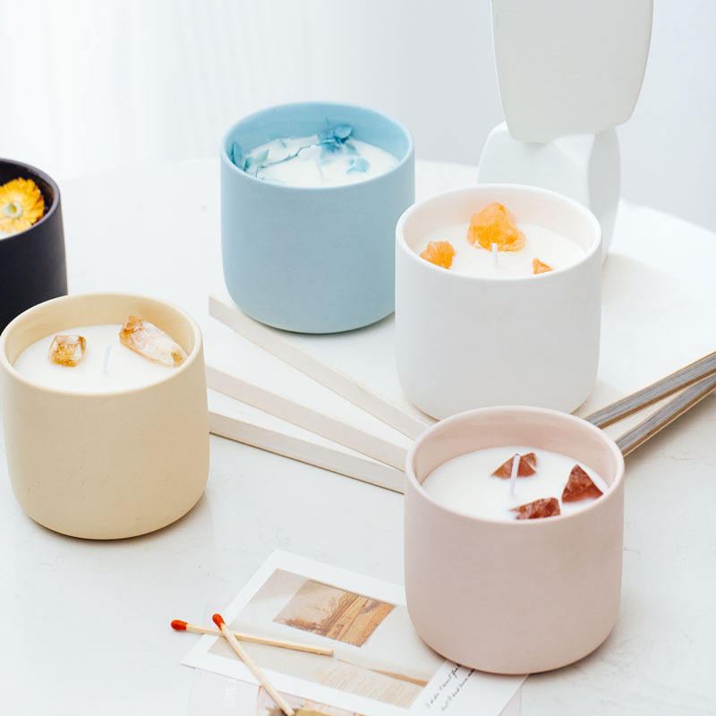 Dried Flower Decor Colored Ceramic Jars Candle Oem/Odm Customizable Logo Fragrance Soy Crystal Candles
