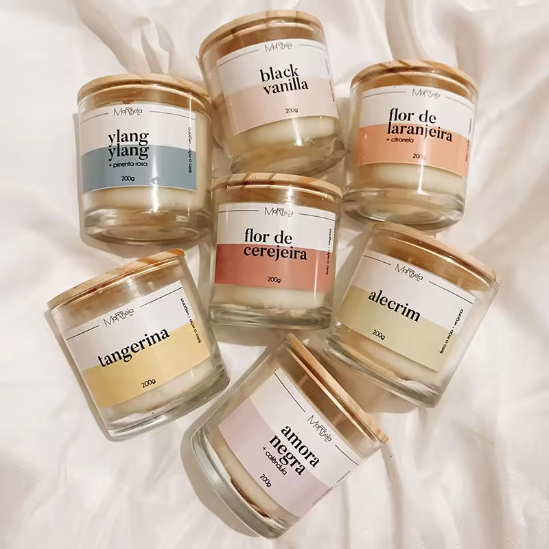 AIKUN Hot Selling Long Lasting Fragrance Glass Candle Jar Wholesale Private Scented Candles with Wooden Cover and Label