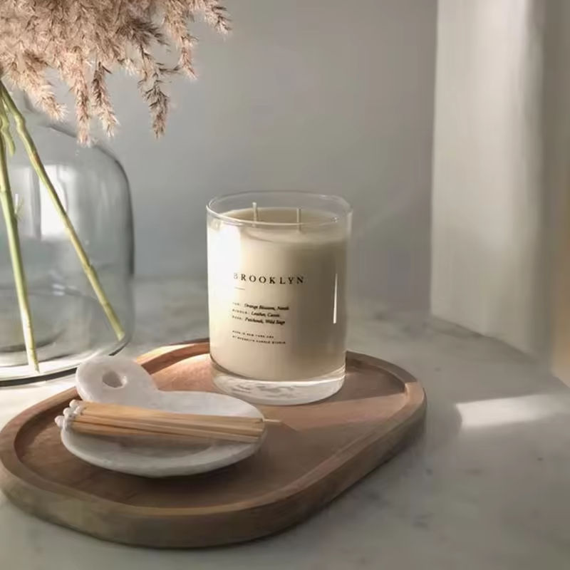 AIKUN Wholesale High Quality Transparent Glass Scented Candle Customized Label Luxury Scented Candle for Home Decoration