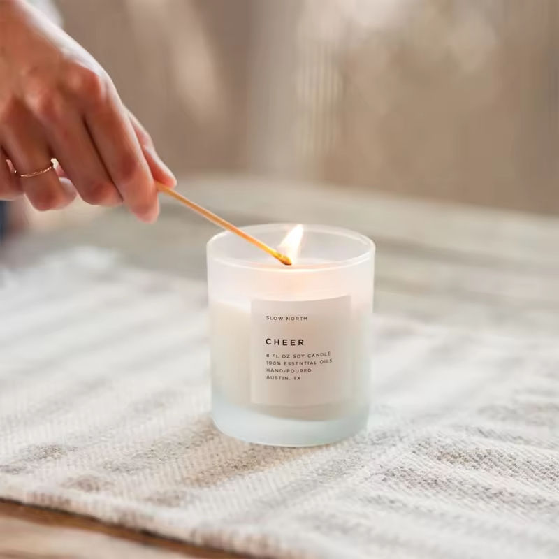 AIKUN Customized Advanced Sense Frosted Glass Scented Candle Jar Handmade Natural Smokeless Soy Wax Scented Candle