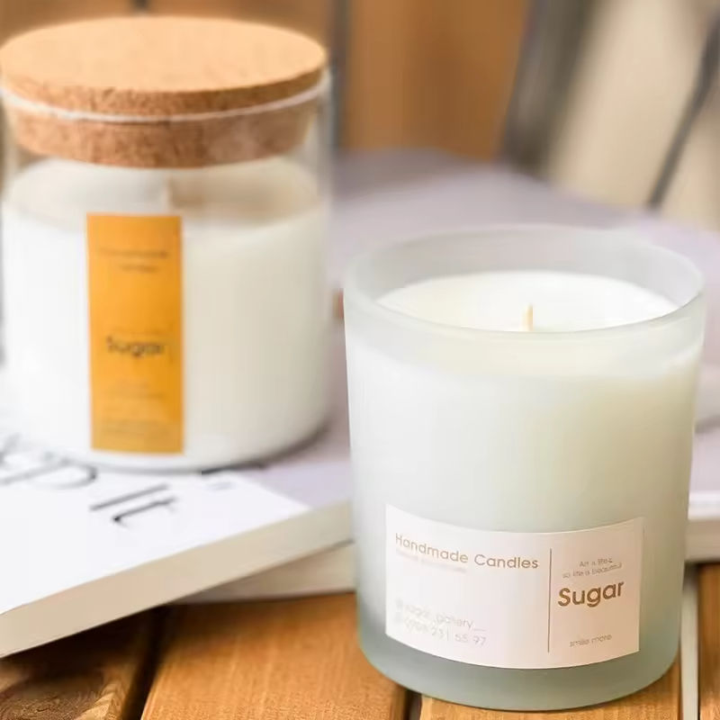 AIKUN Customized Relaxing Lavender Fragrant Scented Glass Candles Luxury Scented Candles Perfect for Creating Ambiance With Lids
